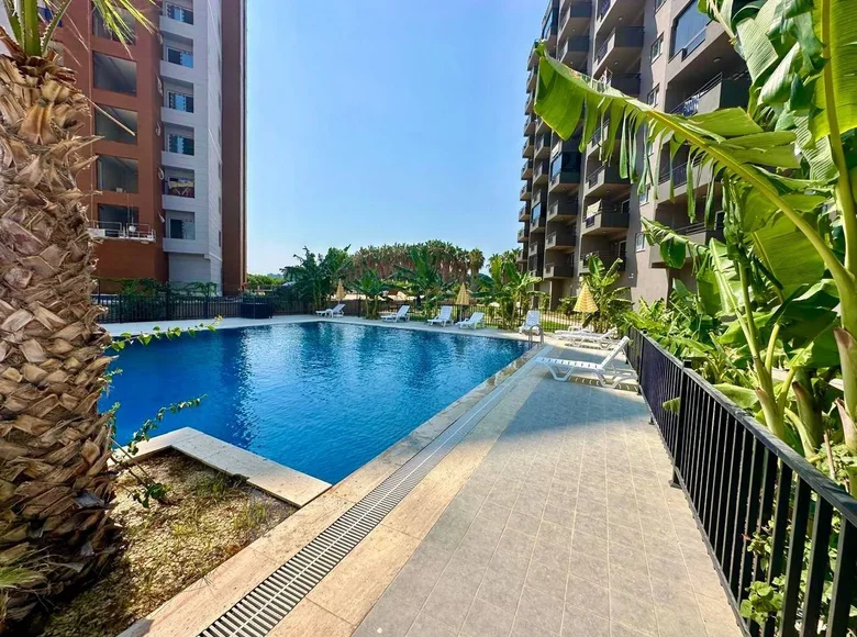 2 bedroom apartment 86 m² Mezitli, Turkey