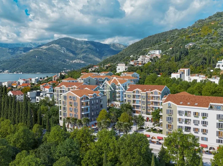 3 bedroom apartment 104 m² Tivat, Montenegro