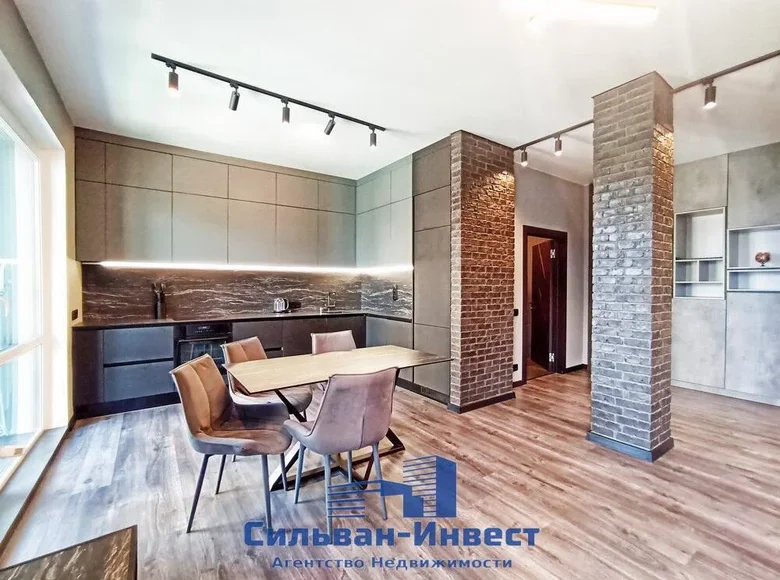 Mieszkanie 3 pokoi 75 m² Mińsk, Białoruś