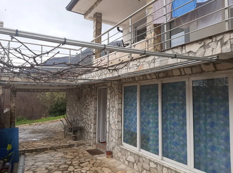 Dom 6 pokojów 211 m² Dindinovici, Czarnogóra