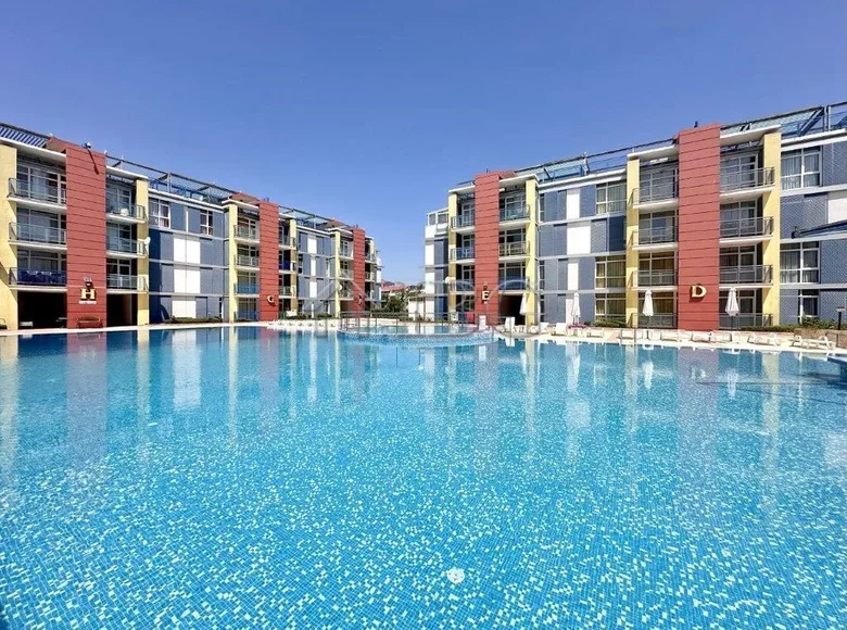 Квартира 2 комнаты 66 м² Несебр, Болгария
