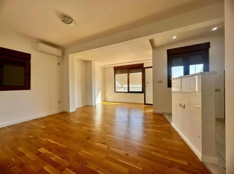 Mieszkanie 1 pokój 65 m² Budva, Czarnogóra