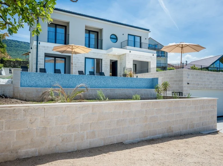 Villa 4 chambres 250 m² Tivat, Monténégro