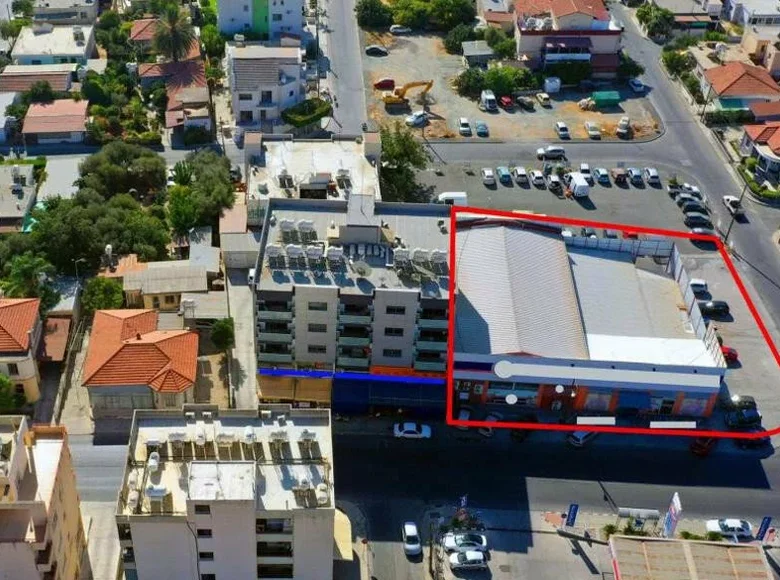 Tienda  en Agios Ioannis Pafou, Chipre
