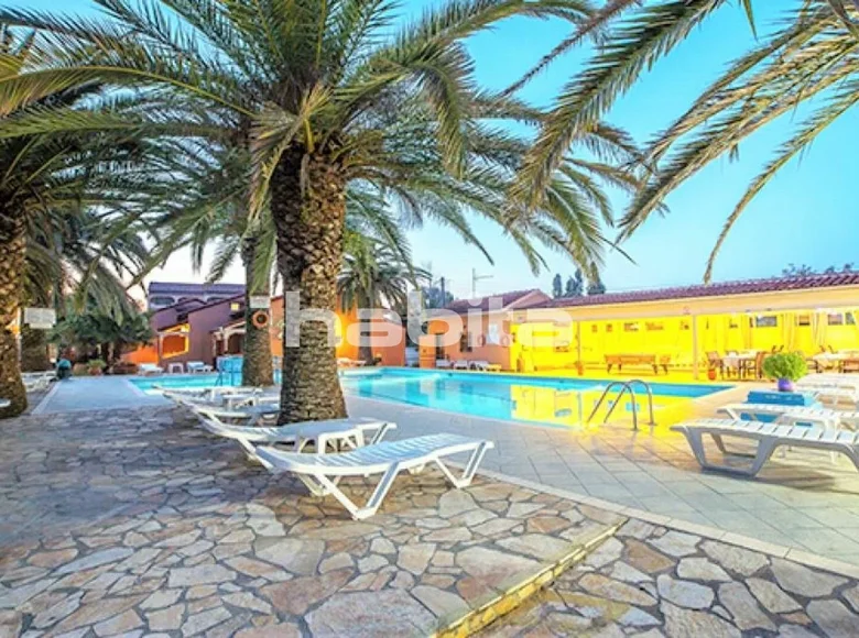 Hotel 1 350 m² Karousades, Griechenland