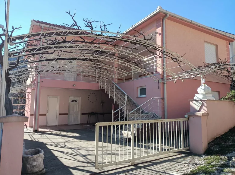 Casa 6 habitaciones  Sutomore, Montenegro