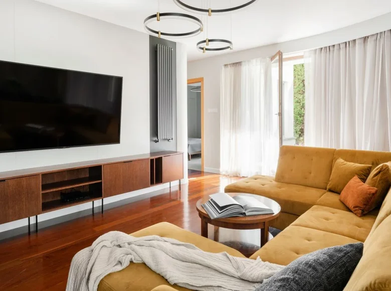 4 room apartment 143 m² Warsaw, Poland