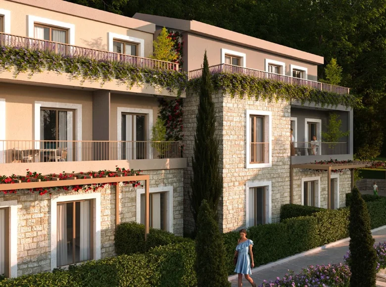 2 bedroom apartment 56 m² Dobrota, Montenegro