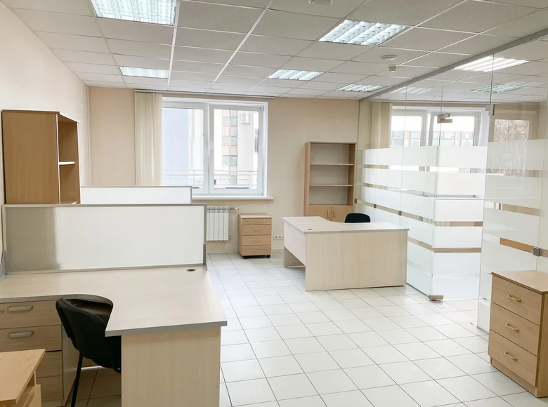 Pomieszczenie biurowe 47 m² w Mińsk, Białoruś