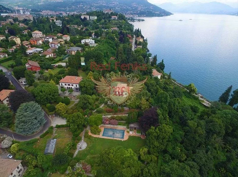 Villa de 5 habitaciones 560 m² Lago Maggiore, Italia