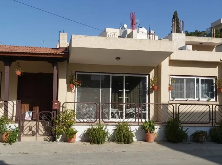 Dom 3 pokoi 200 m² Larnaka, Cyprus