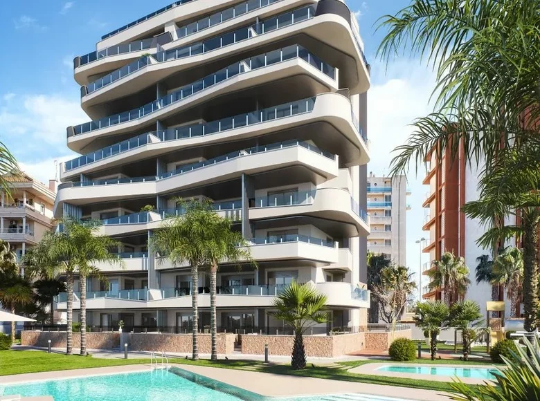 Mieszkanie 3 pokoi 80 m² Alicante (wyspa), Hiszpania