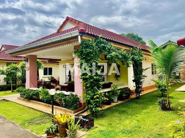 Вилла 3 комнаты 90 м² Ban Chak Ngaeo, Таиланд