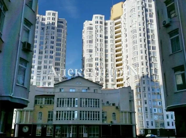 Mieszkanie 2 pokoi 85 m² Odessa, Ukraina