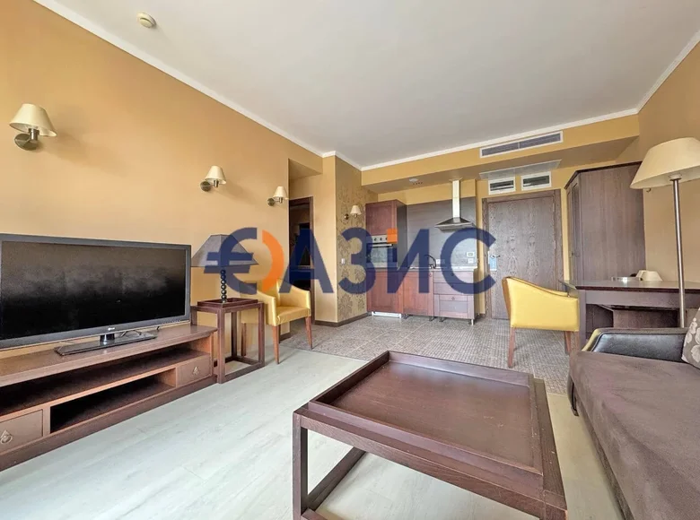 Mieszkanie 2 pokoi 69 m² Nesebyr, Bułgaria