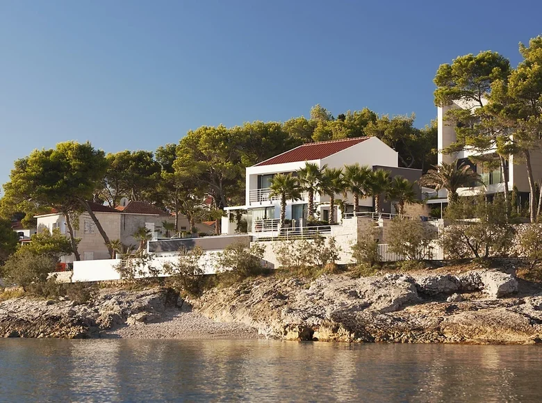 villa de 3 chambres 240 m², Tous les pays