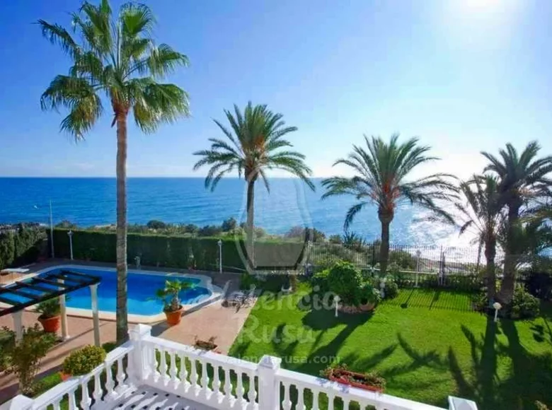 Villa 10 bedrooms 676 m² Alicante, Spain