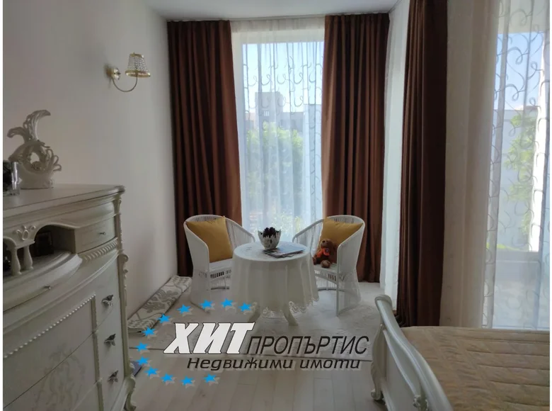 Szeregowiec 4 pokoi 138 m² Burgas, Bułgaria