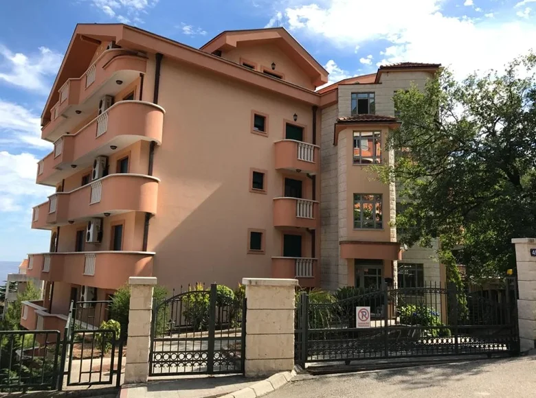 Mieszkanie 4 pokoi 119 m² Bukovik, Czarnogóra