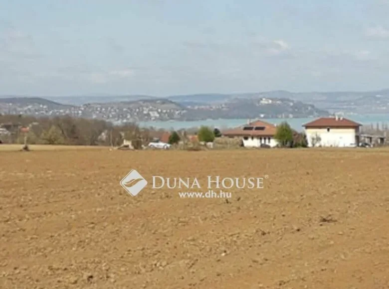 Land 18 695 m² Zamardi, Hungary