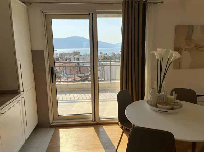 Appartement 3 chambres 99 m² Tivat, Monténégro