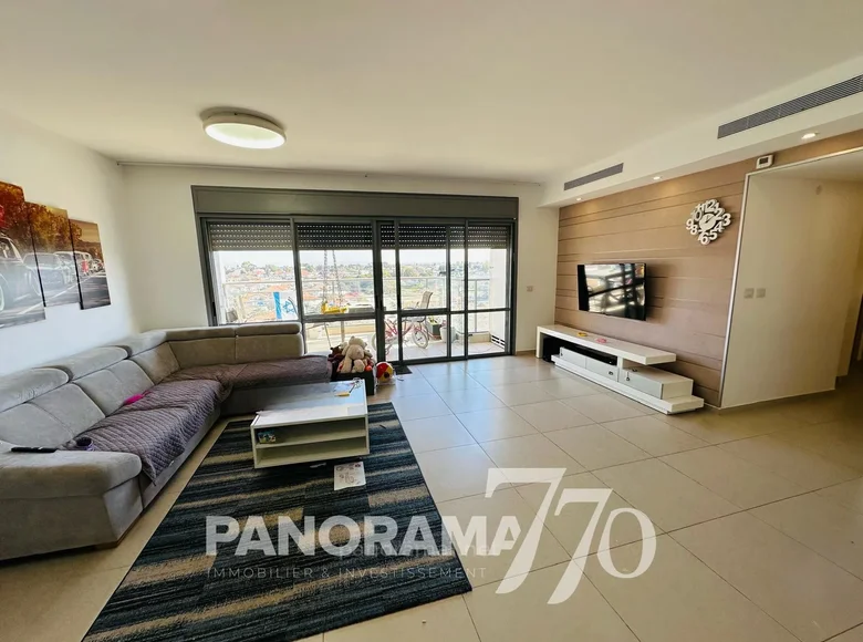 Mieszkanie 4 pokoi 145 m² Aszkelon, Izrael