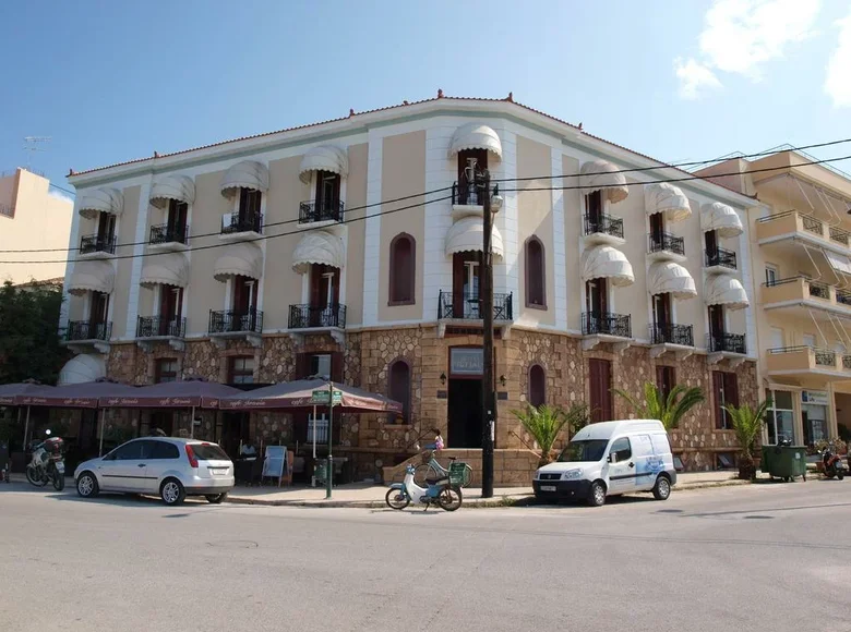 Hotel 1 500 m² Loutra Edipsou, Griechenland