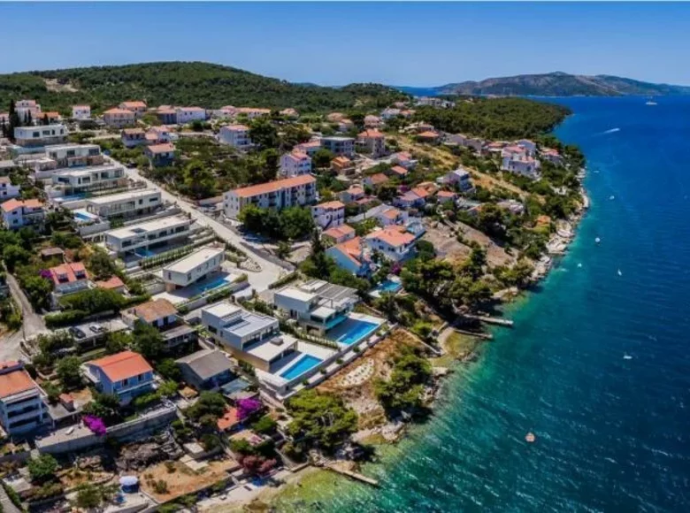 Villa de 4 dormitorios 326 m² Split-Dalmatia County, Croacia