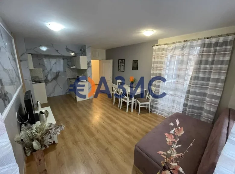 Квартира 3 комнаты 115 м² Несебр, Болгария