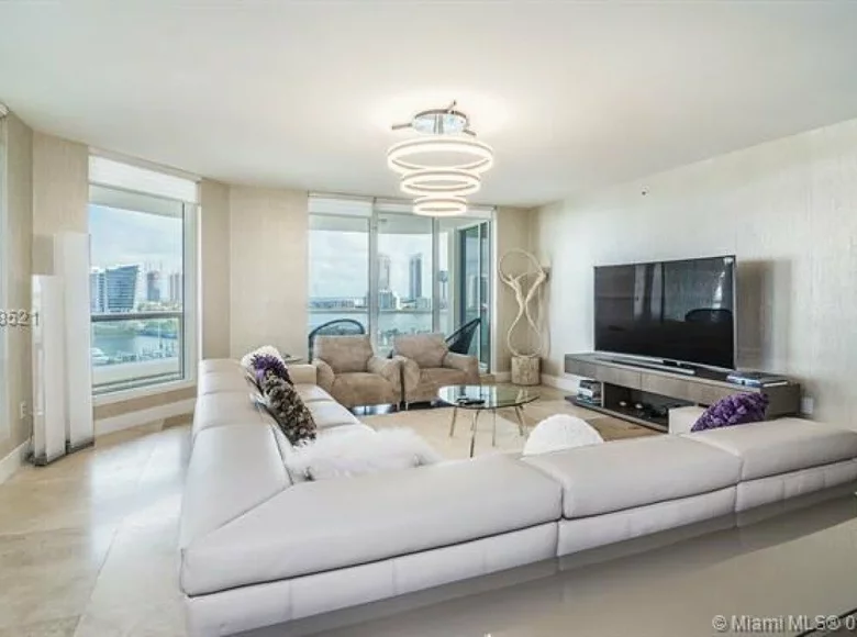 4 bedroom apartment 382 m² Miami, United States