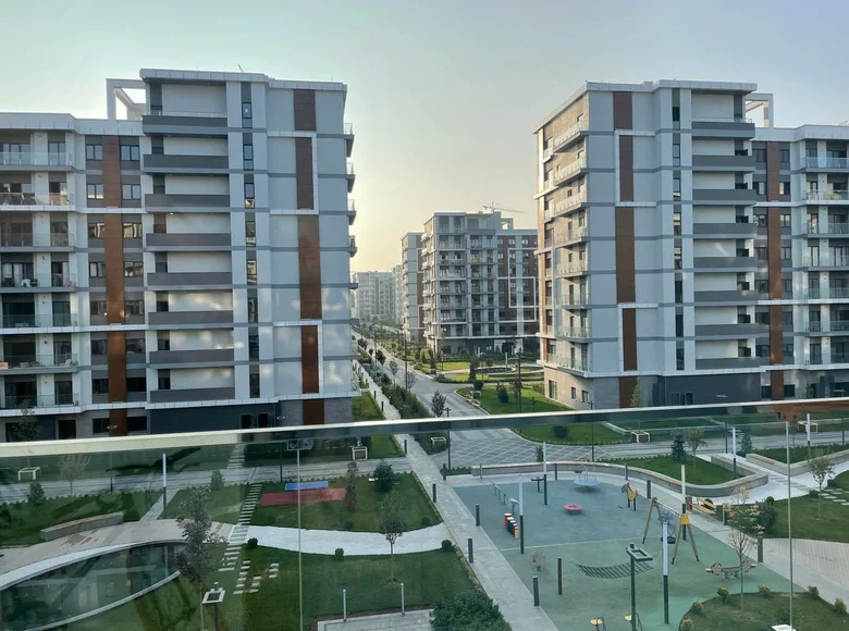 Kvartira 3 xonalar 104 m² Toshkentda