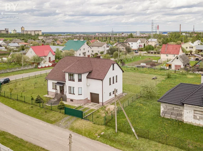 Casa de campo 342 m² Ciurliouski sielski Saviet, Bielorrusia