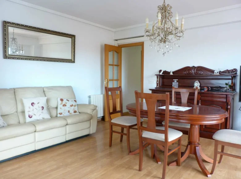 4 bedroom apartment 143 m² Valencian Community, Spain