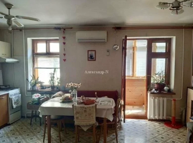 Mieszkanie 2 pokoi 65 m² Odessa, Ukraina