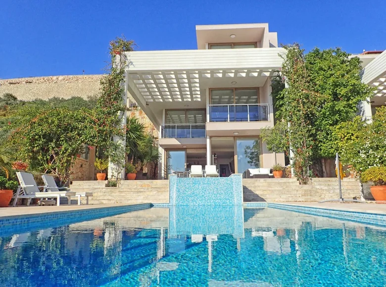 villa de 5 chambres 200 m² Kalkan, Turquie