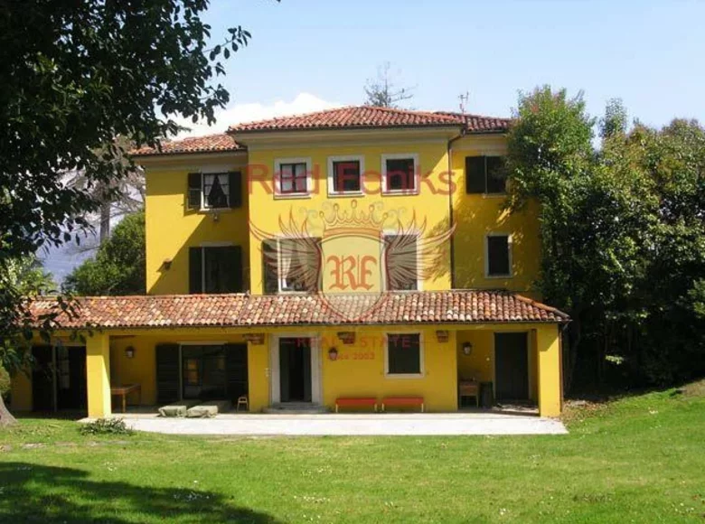 Villa de 6 habitaciones 500 m² Verbania, Italia