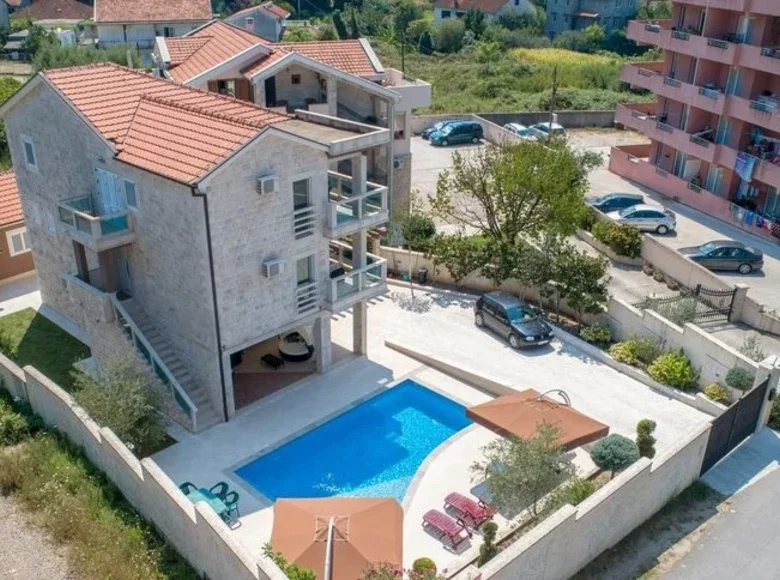 Villa 4 chambres  Tivat, Monténégro