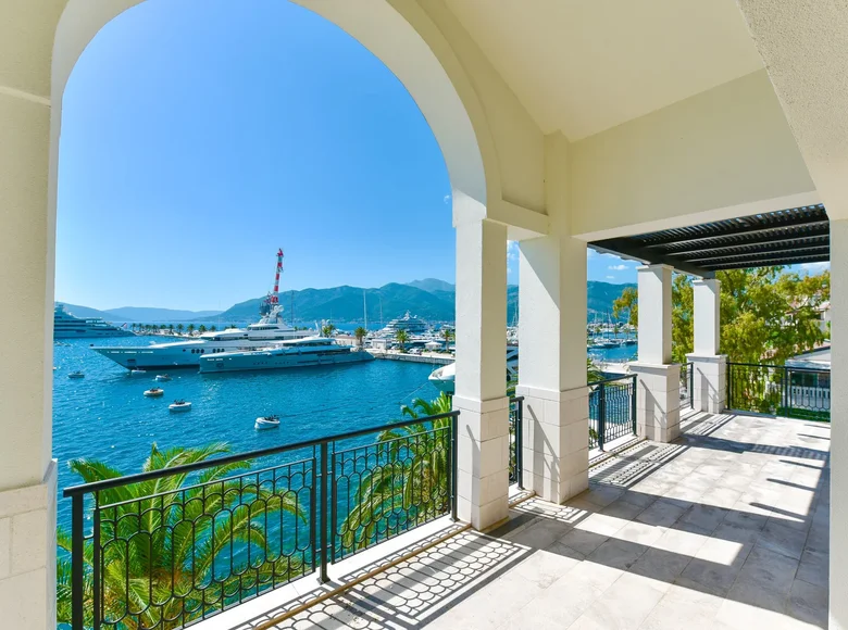 Wohnung 6 zimmer 241 m² Montenegro, Montenegro