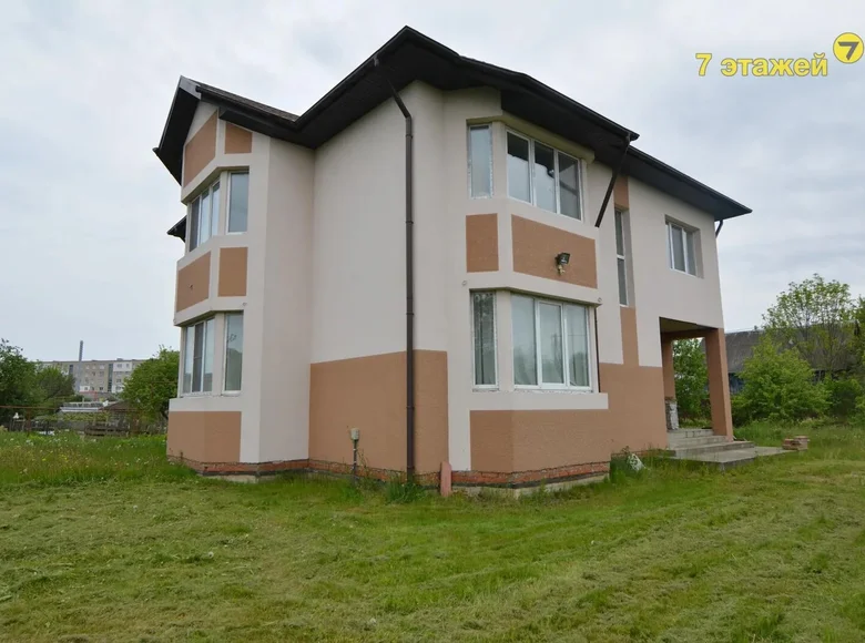 Cottage 208 m² Astrashycki Haradok, Belarus