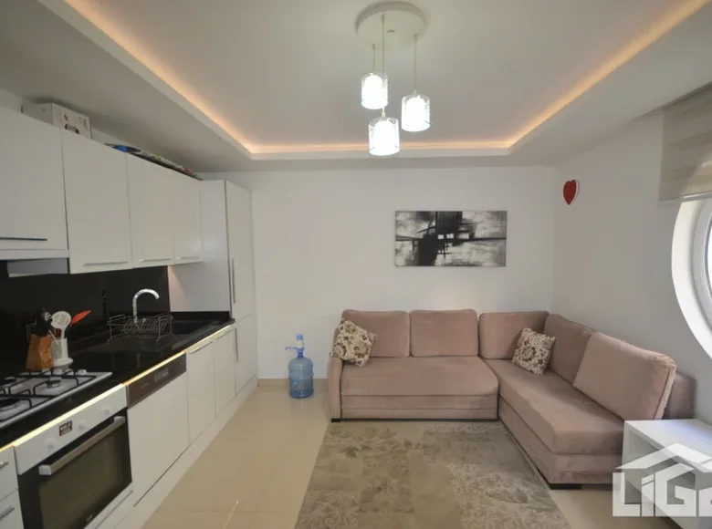 Mieszkanie 2 pokoi 60 m² Alanya, Turcja
