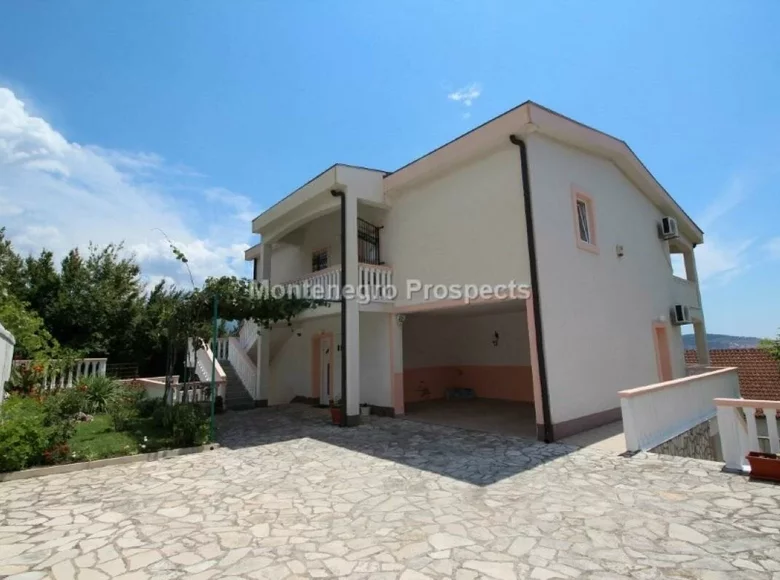 Haus 400 m² Ulcinj, Montenegro