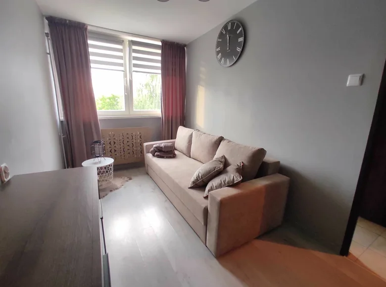 Mieszkanie 2 pokoi 45 m² w Wrocław, Polska