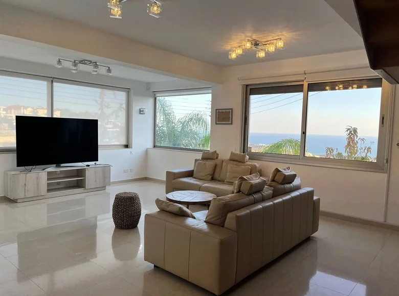 Casa 4 habitaciones 266 m² Agios Tychonas, Chipre