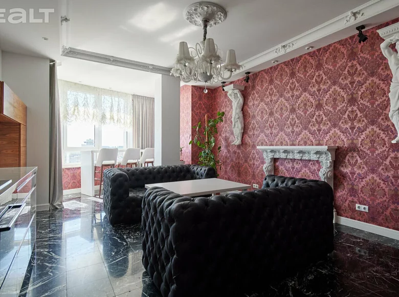 2 bedroom apartment 141 m² Minsk, Belarus