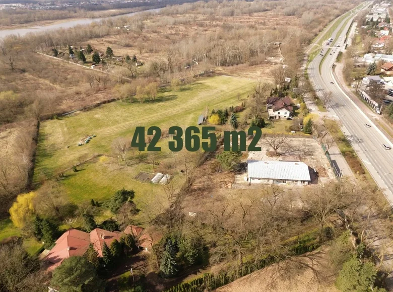 Land 42 365 m² Warsaw, Poland