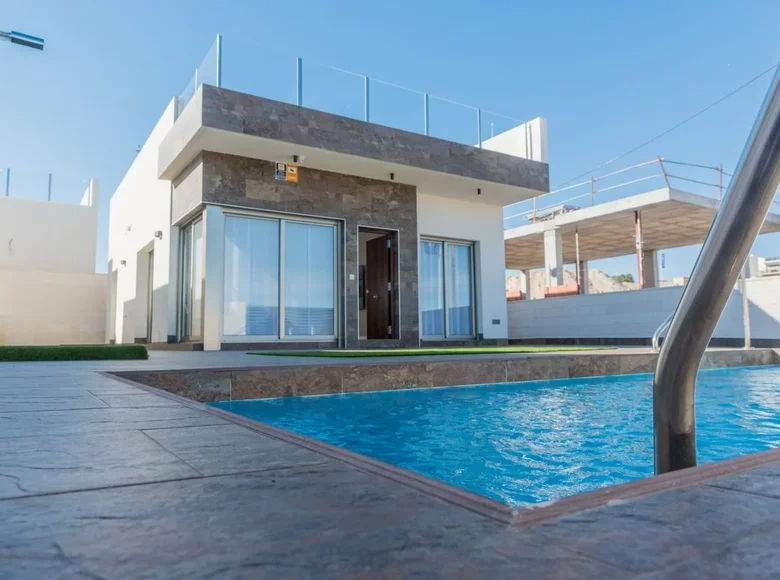 Villa de tres dormitorios 89 m² Orihuela, España