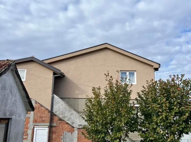 3 bedroom house 300 m² Podgorica, Montenegro