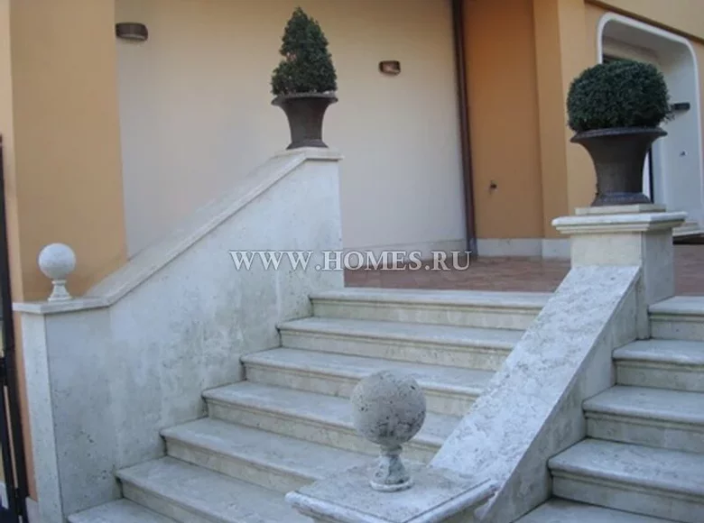 5 bedroom villa 550 m² Roma Capitale, Italy