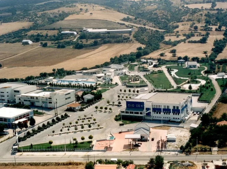 Commercial property 4 530 m² in Melissochori, Greece