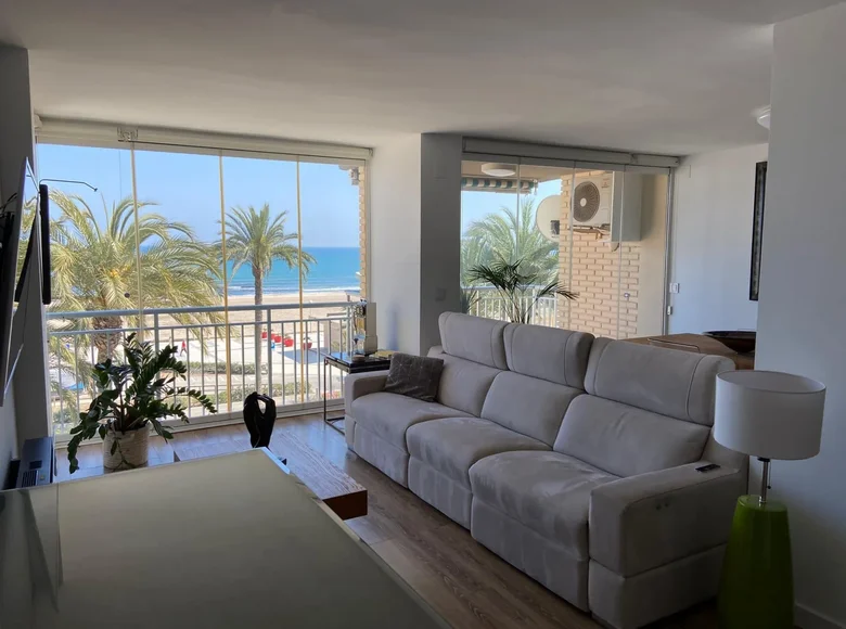 Mieszkanie 4 pokoi  Alicante, Hiszpania